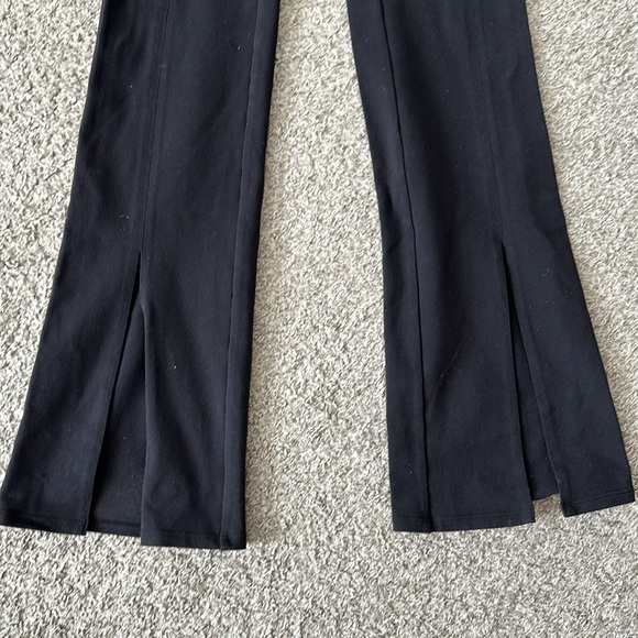 Alo Yoga Airbrush High-Waist Flutter Legging Black Size Small - Picture 2 of 4